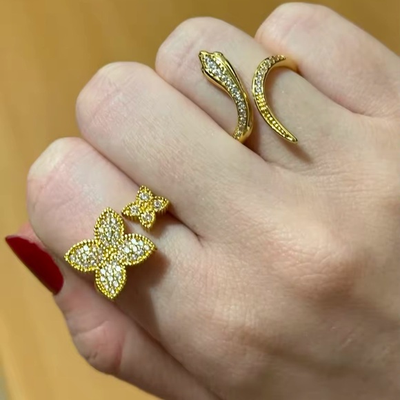Alhambra Gold Crystal Adjustable Ring - Picture 1 of 13